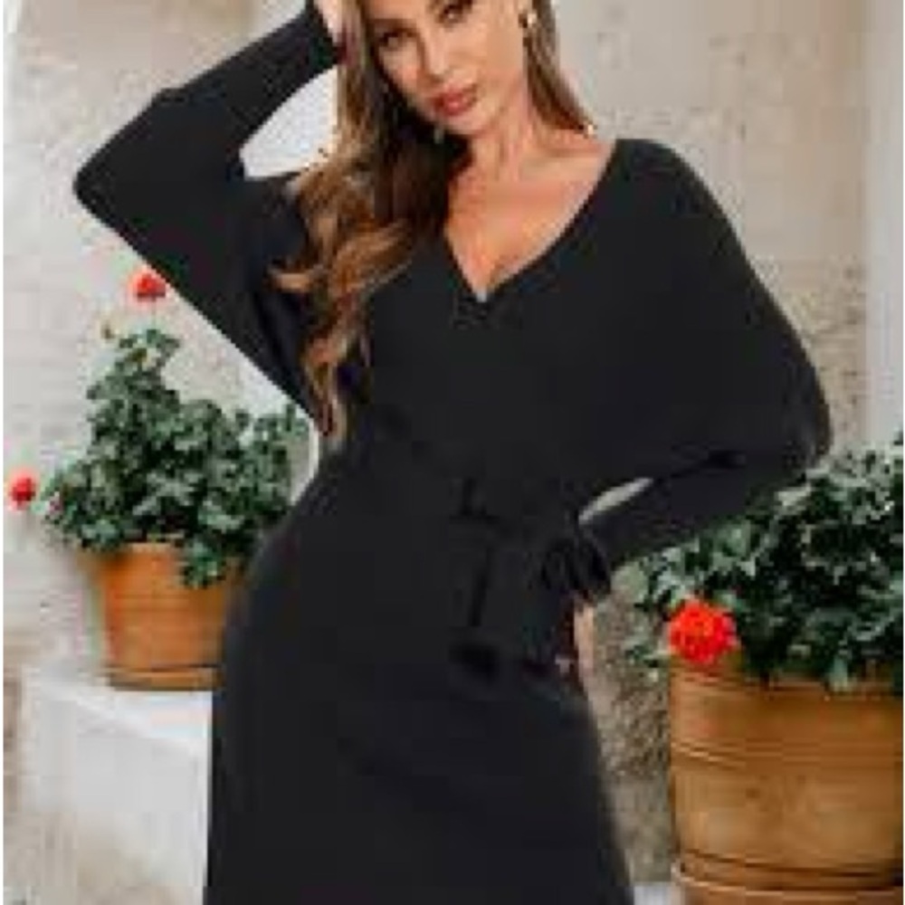 Women’s midi sweater  dress in black